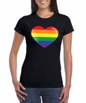 T shirt met regenboog vlag in hart zwart dames